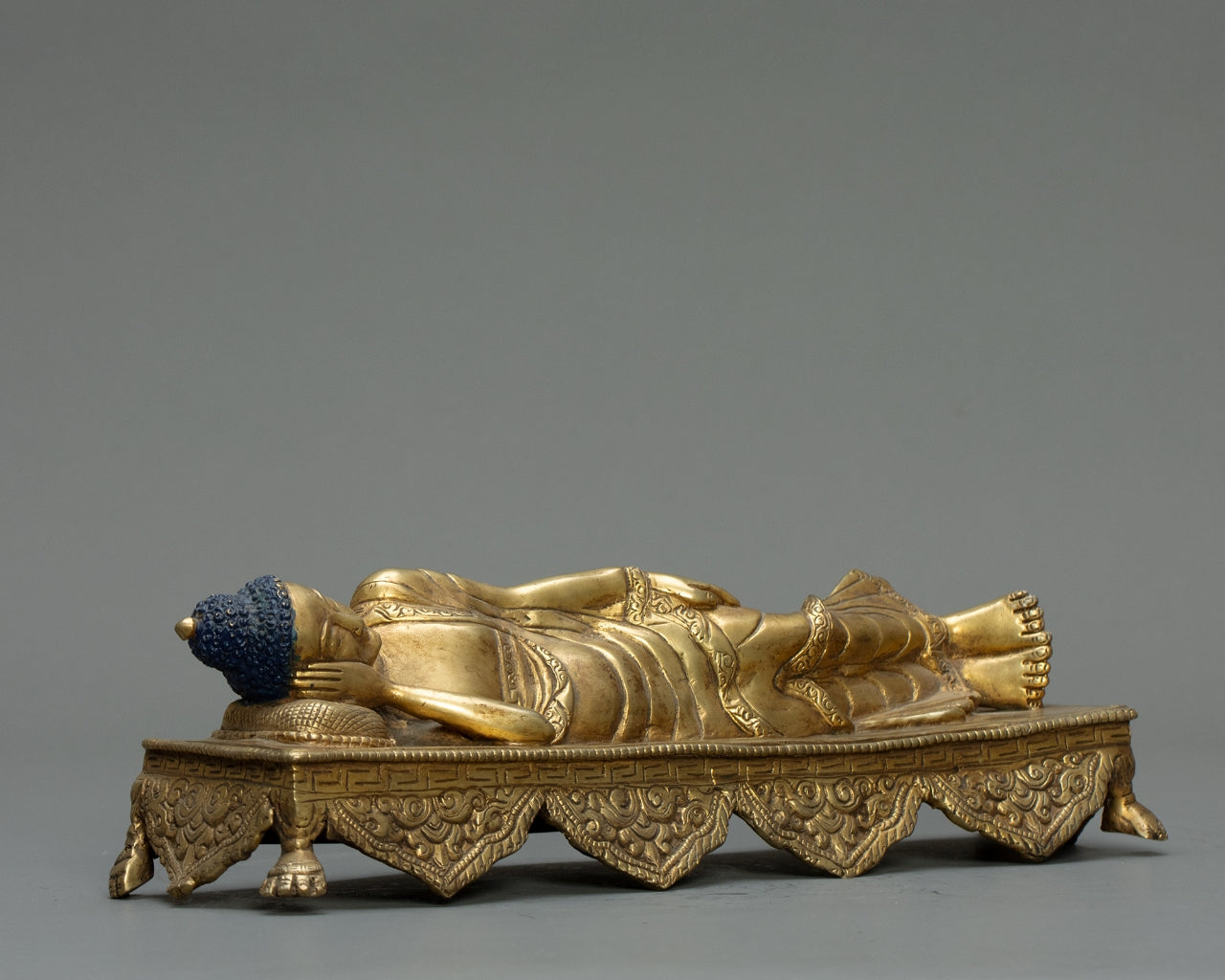 Reclining Sleeping Buddha Statue 1.5 kg – Handmade in Nepal | Copper Body with 24K Gold Plating | Tibetan Buddhist Art & Spiritual Home Decor