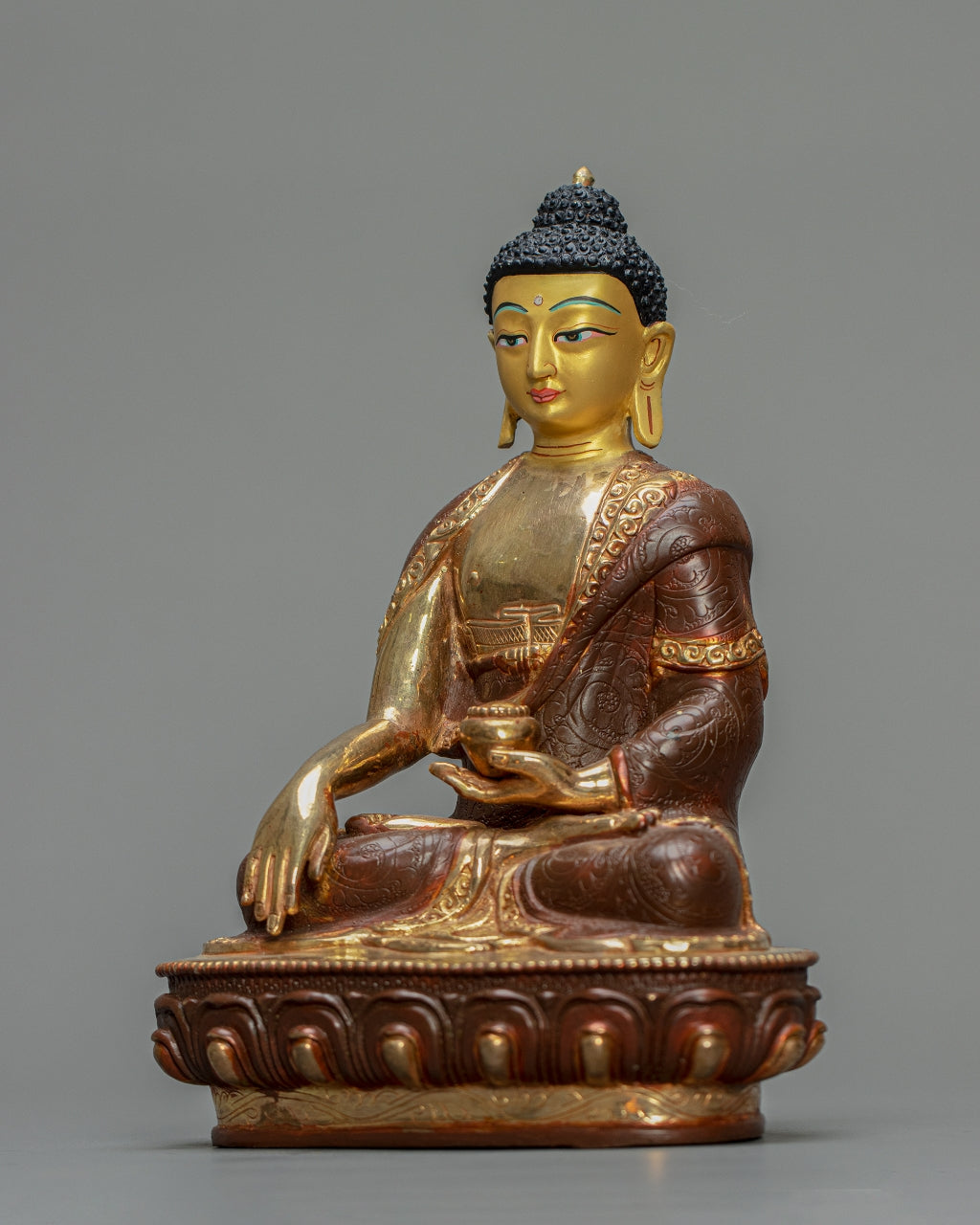 Shakyamuni Buddha Statue 1.6 kg – Handmade in Nepal | Copper Body with 24K Gold Plating & Fire Gilding | Tibetan Buddhist Art & Spiritual Home Decor