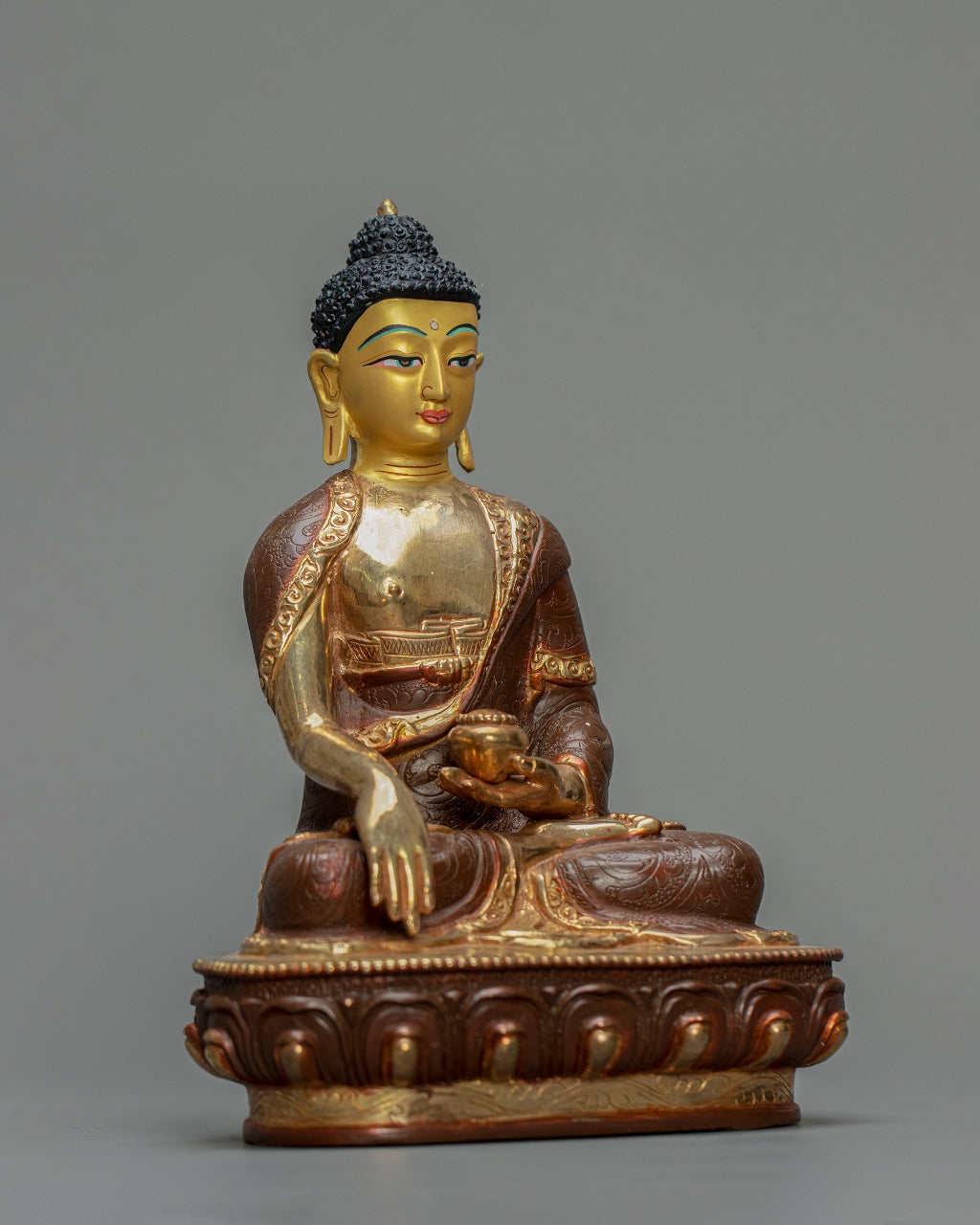 Shakyamuni Buddha Statue 1.6 kg – Handmade in Nepal | Copper Body with 24K Gold Plating & Fire Gilding | Tibetan Buddhist Art & Spiritual Home Decor