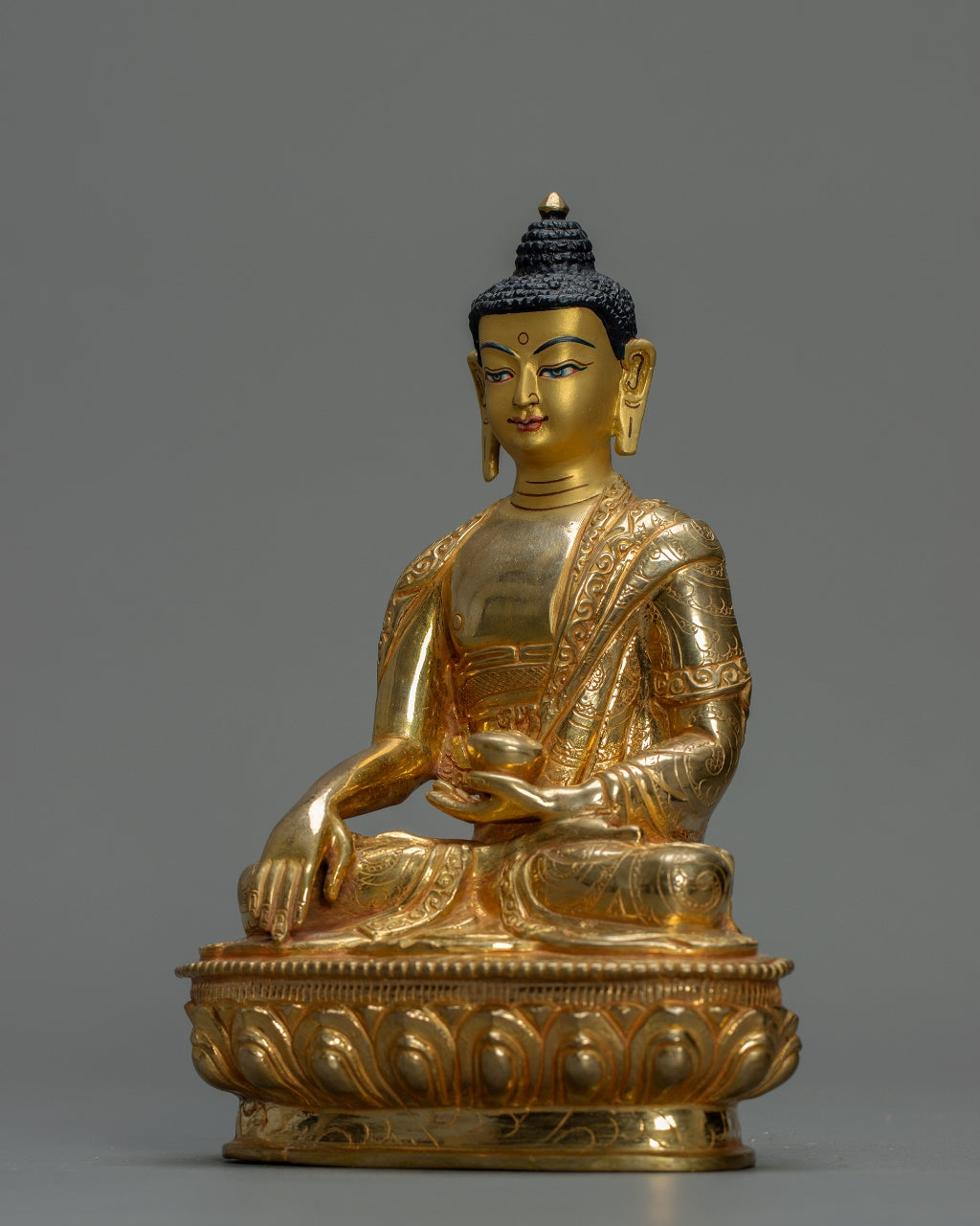 Shakyamuni Buddha Statue 1.1 KG– Handmade in Nepal | Copper Body with 24K Gold Plating & Fire-Gilding | Spiritual Buddhist Art & Home Decor