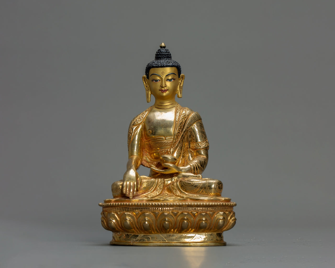 Shakyamuni Buddha Statue 1.1 KG– Handmade in Nepal | Copper Body with 24K Gold Plating & Fire-Gilding | Spiritual Buddhist Art & Home Decor